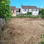 Maisonnette En Duplex Avec Jardin-babyfoot Et Billard