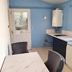 Maisonnette En Duplex Avec Jardin-babyfoot Et Billard Outreau