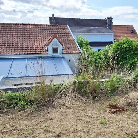 Maisonnette En Duplex Avec Jardin-babyfoot Et Billard * Outreau