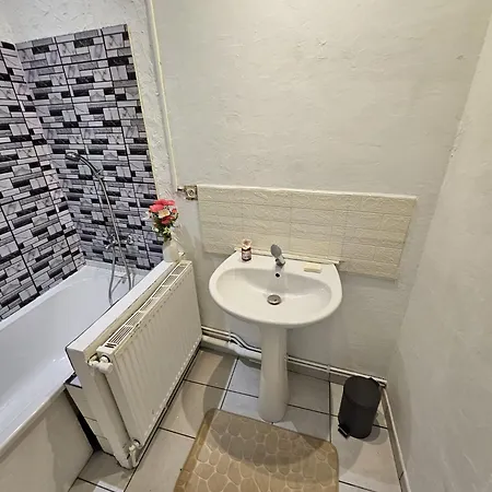 Maisonnette En Duplex Avec Jardin-babyfoot Et Billard Apartmán