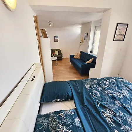 Maisonnette En Duplex Avec Jardin-babyfoot Et Billard Apartmán