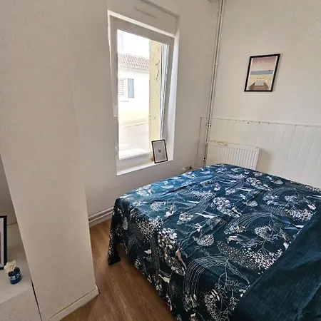 Maisonnette En Duplex Avec Jardin-babyfoot Et Billard * Outreau