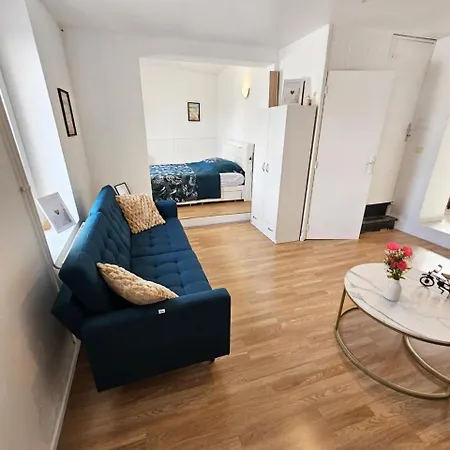 Maisonnette En Duplex Avec Jardin-babyfoot Et Billard Outreau