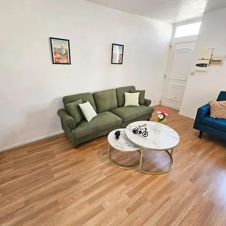 Maisonnette En Duplex Avec Jardin-babyfoot Et Billard * Outreau