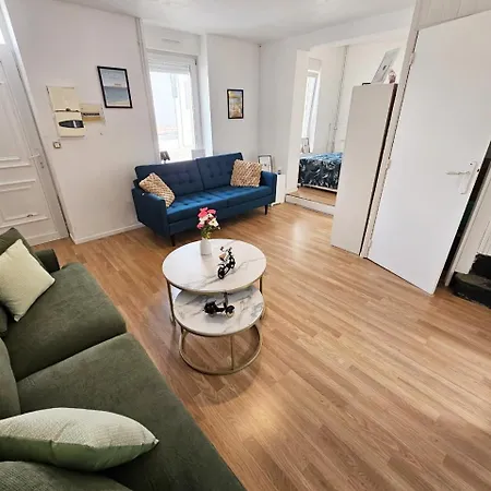 Apartman Maisonnette En Duplex Avec Jardin-babyfoot Et Billard Outreau