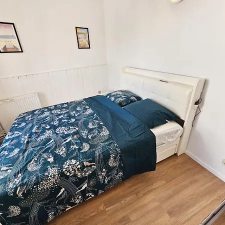 Maisonnette En Duplex Avec Jardin-babyfoot Et Billard Outreau