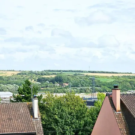Maisonnette En Duplex Avec Jardin-babyfoot Et Billard شقة Outreau