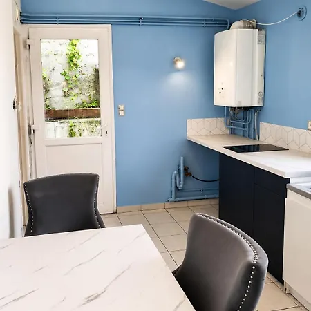 Maisonnette En Duplex Avec Jardin-babyfoot Et Billard شقة Outreau