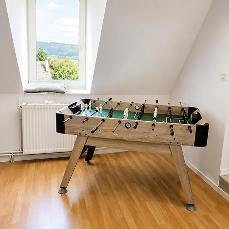 شقة Maisonnette En Duplex Avec Jardin-babyfoot Et Billard Outreau