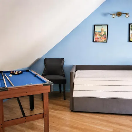 Maisonnette En Duplex Avec Jardin-babyfoot Et Billard شقة *