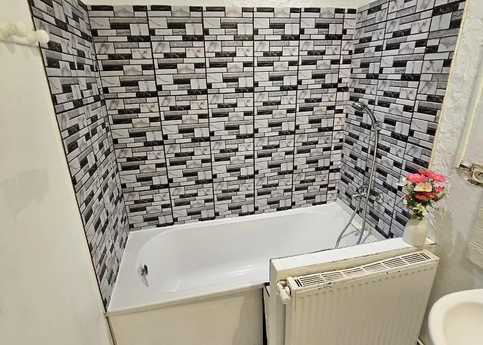 Maisonnette En Duplex Avec Jardin-babyfoot Et Billard Апартаменты Outreau