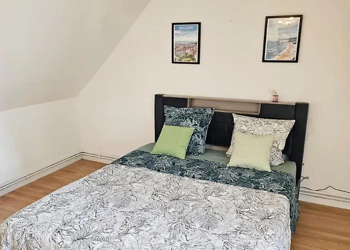 Апартаменты Maisonnette En Duplex Avec Jardin-babyfoot Et Billard