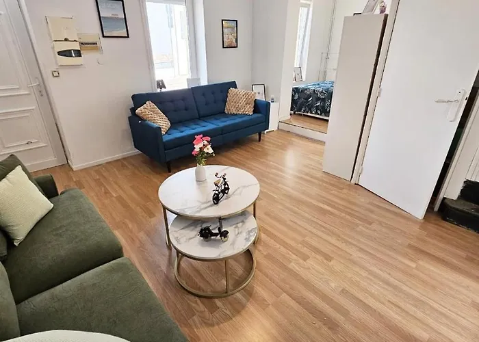 Апартаменты Maisonnette En Duplex Avec Jardin-babyfoot Et Billard Outreau