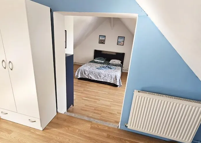 Maisonnette En Duplex Avec Jardin-babyfoot Et Billard Апартаменты *
