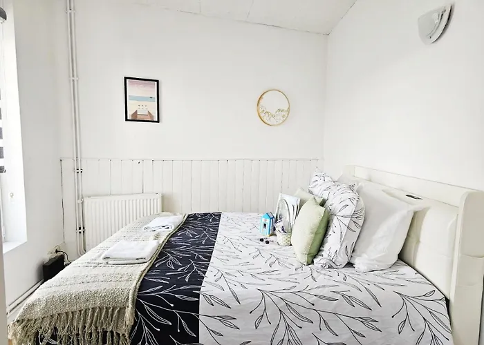 Апартаменты Maisonnette En Duplex Avec Jardin-babyfoot Et Billard Outreau