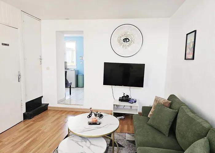 Maisonnette En Duplex Avec Jardin-babyfoot Et Billard Outreau
